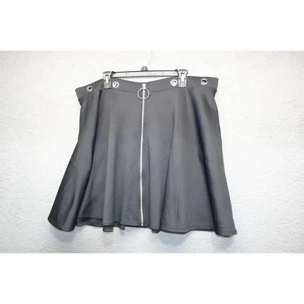 Hot Topic O-Ring Black Goth Skater Skirt-Size 3X-Pockets-Y2K